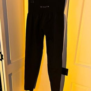 nvgtn yoga pants/leggings